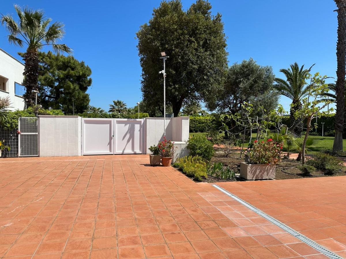 Villa Antonia sul mare con piscina Torre a mare  Bari Esterno foto